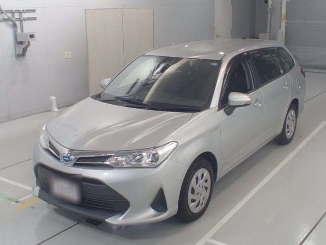 30269 Toyota Corolla fielder NKE165G 2018 г. (CAA Chubu)